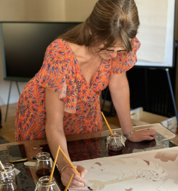 Atelier de peinture avec le vin